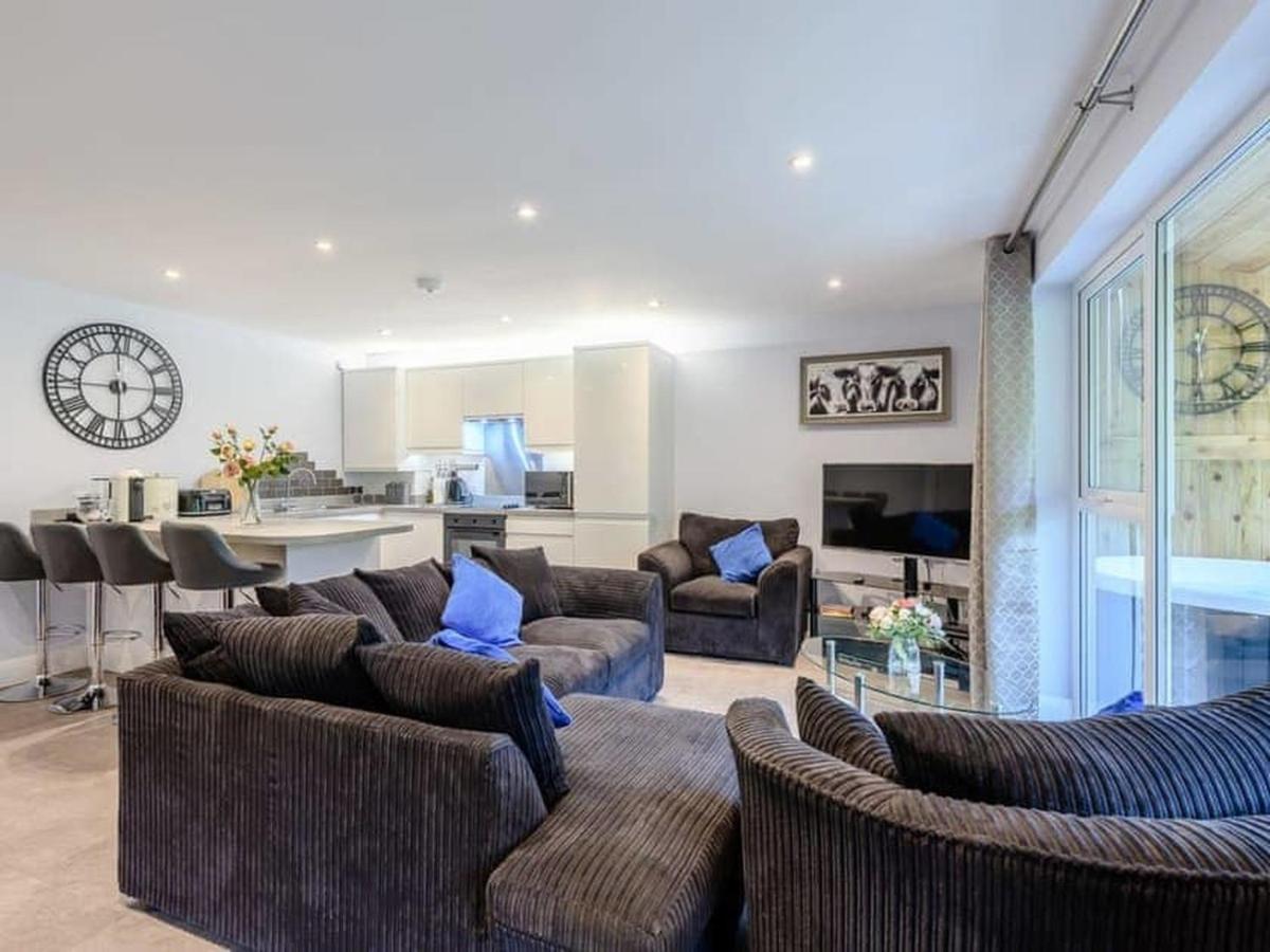 The Hideout, A Detached Lodge, Hot Tub, Heating, Wifi & Parking Long Bredy Εξωτερικό φωτογραφία